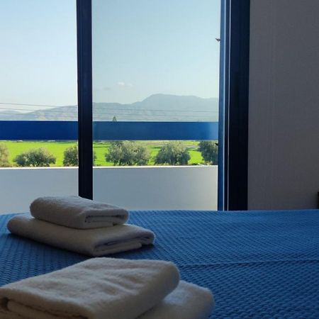 Island Spirit Beach House Polis Bagian luar foto